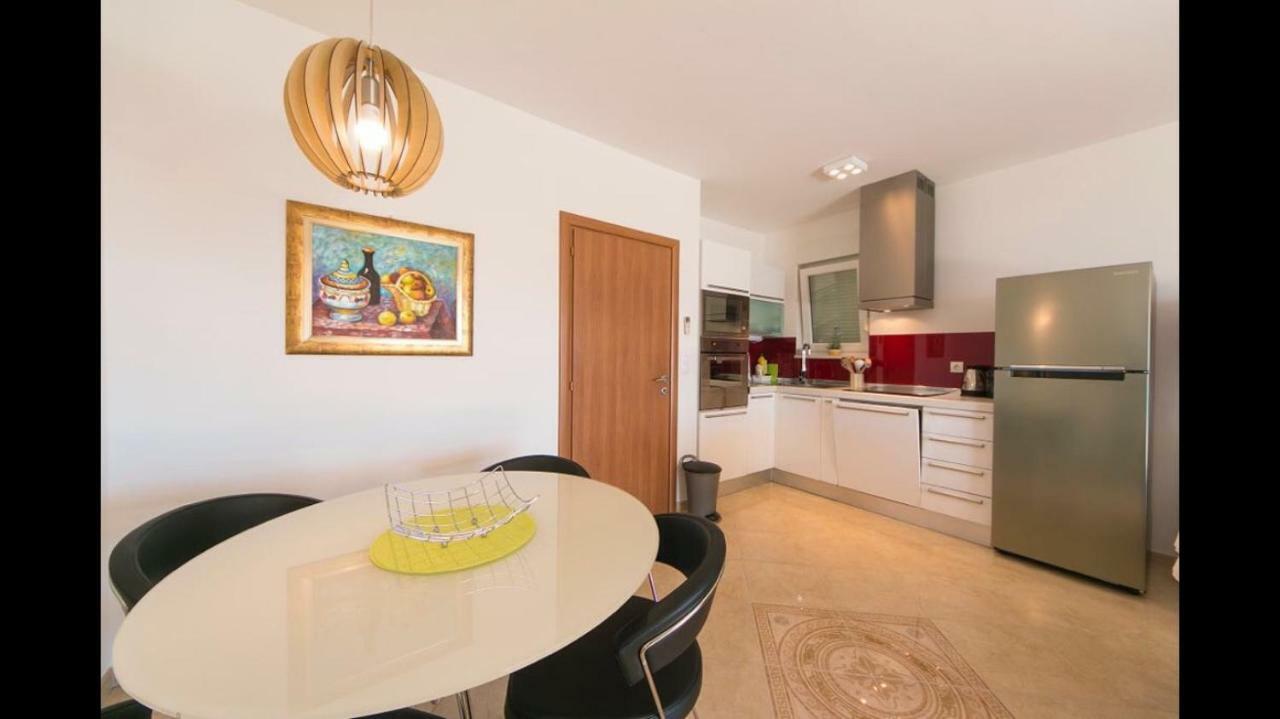 Id Luxury Apartment 브렐라 외부 사진